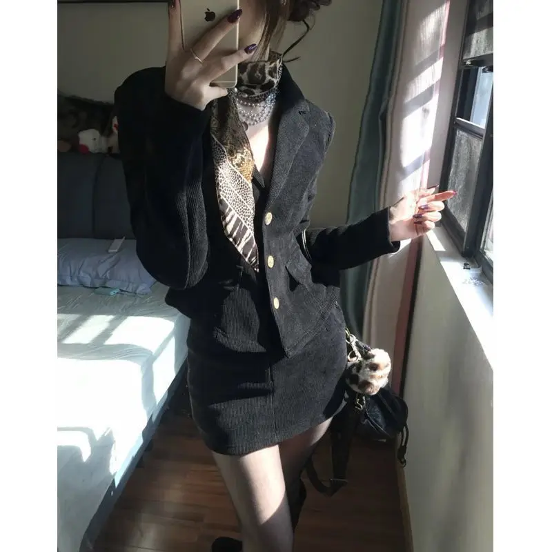 

Suit Women's 2025 Early Spring New Waist Thin Short Blazer High Waist Skirt