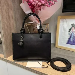 European and American luxury handbags, the world's simplest fashionable ladies' cute trendy handbags, high-quality gifts