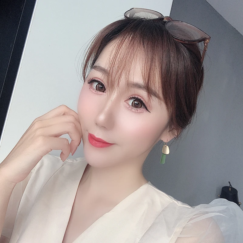 Women earrings matte bump color earrings delicate geometric sense of senior earrings small design and colorful ear hook