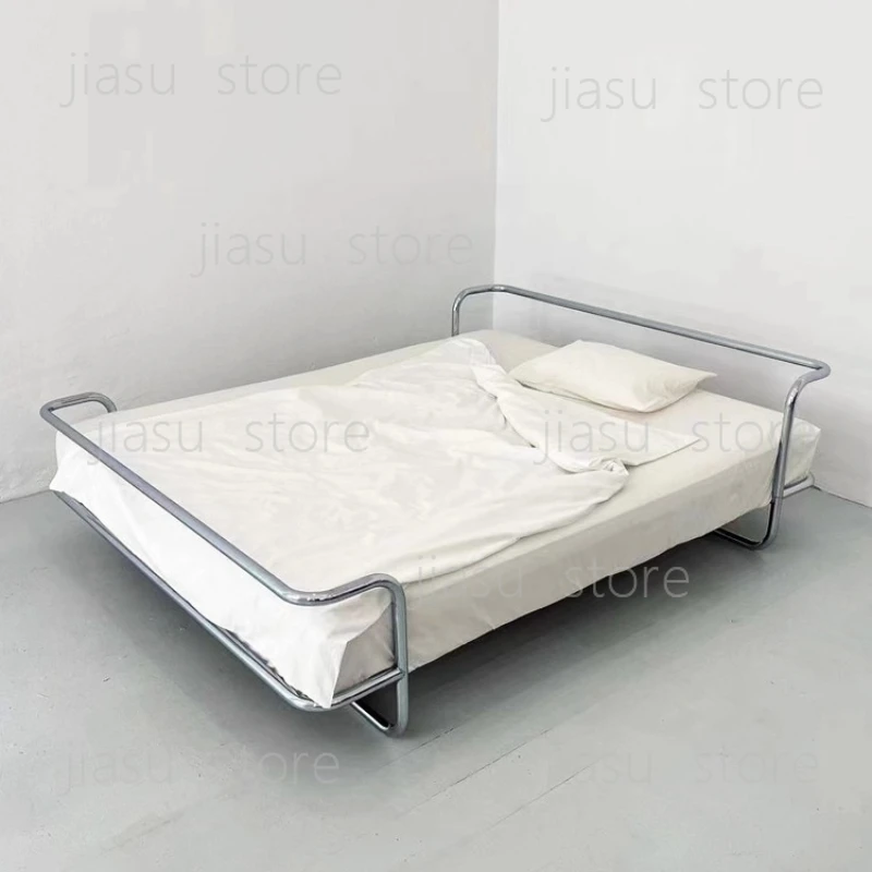 

Кровать с подвесной рамой из нержавеющей стали в стиле ретро-индастриал для главной спальни, детская кровать, без формальдегида, современная, для небольшой квартиры