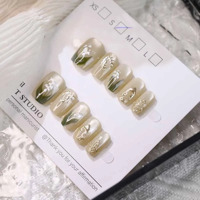10 Pcs Ladies Handmade Cat Eye Press on Nails Gradient Ringflower Nail Patch Removable Girl Short Style Square Head Nail Tips