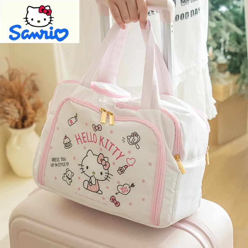 

Sanrio Foldable Large Capacity Crossbody Travel Bag for Women, Fashion and Leisure Cartoon Hello Kitty Fitness Luggage Bag