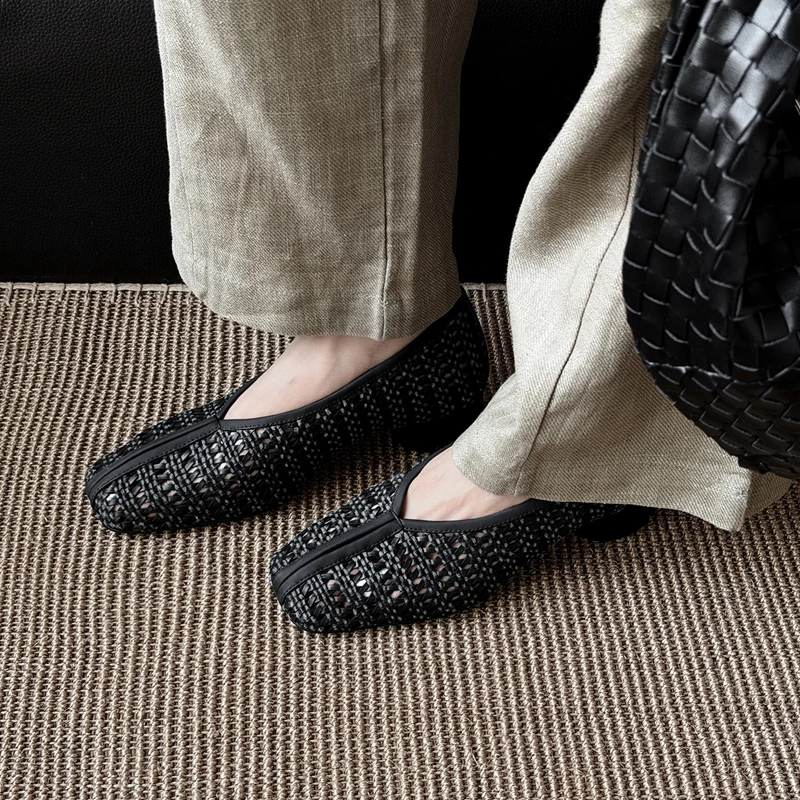 Women's New Genuine Leather Sheepskin Square Toe Retro Mid Heel French Hollow Weave Breathable Fashion Single Shoe