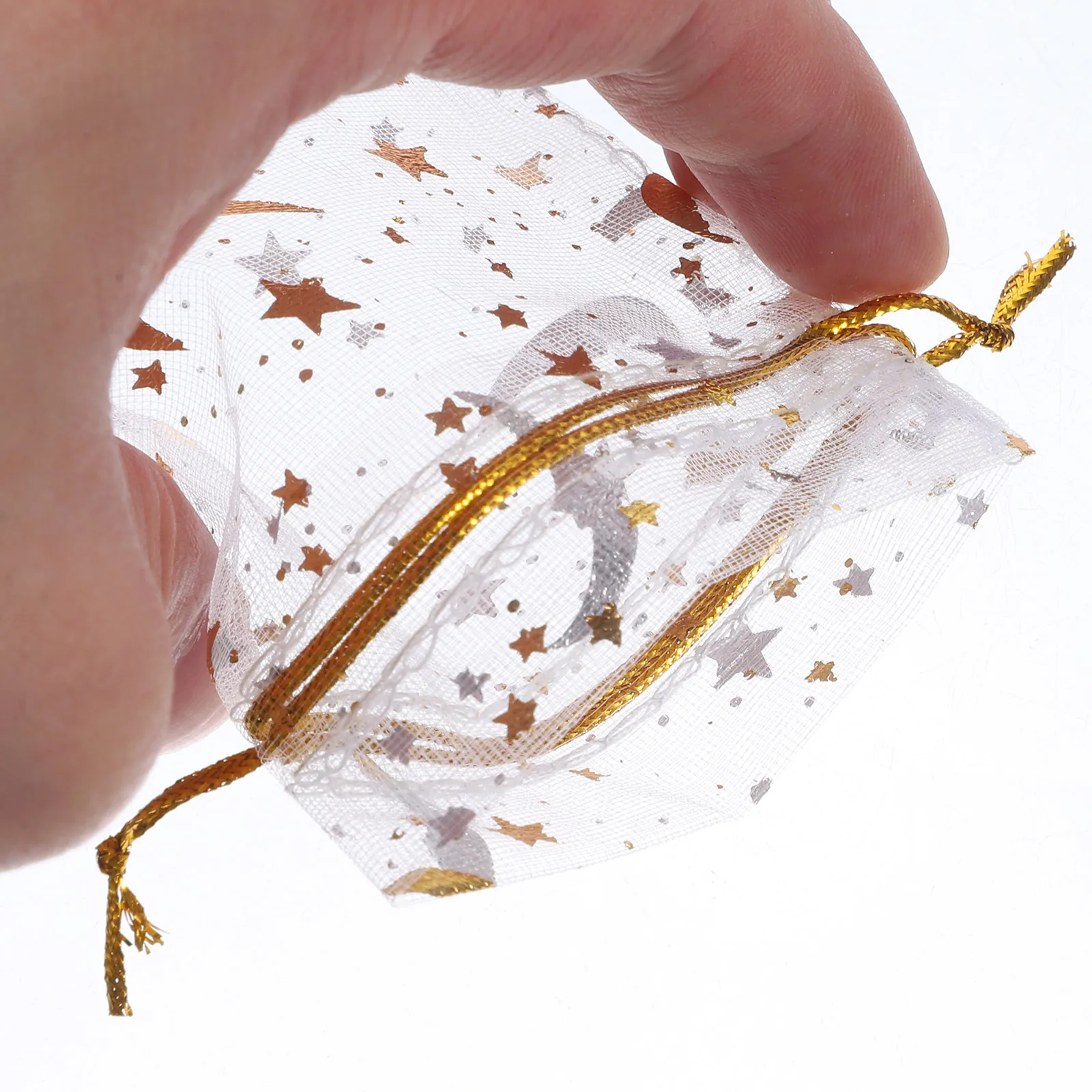 

100pcs Gold Stitched Stars Moon Gift Bag Organza Party Favor Mini Jewelry Bags Small Drawstring Goody Mesh Packaging Christmas