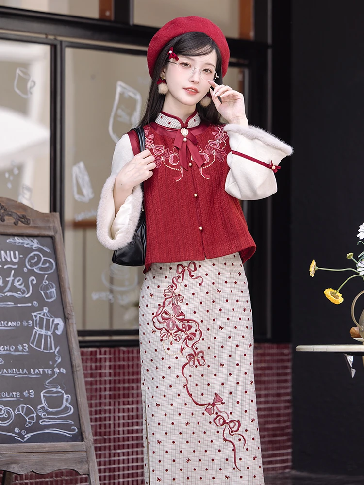 

Chuan Dai Time Silk Satin Gift Box Traditional Chinese Sle Women's Embroidered Waist-Cinching Dr Autumn Collec...