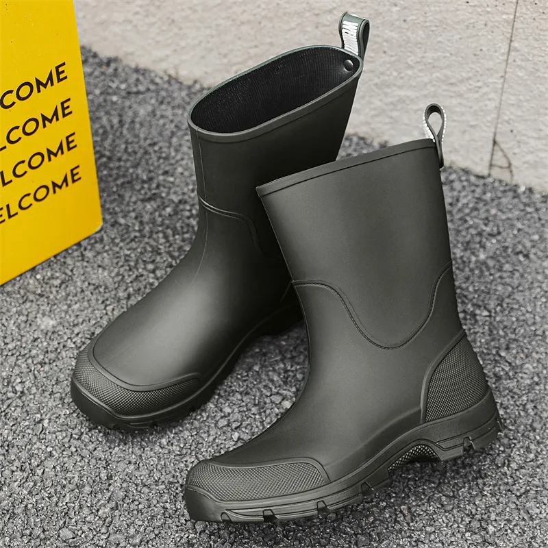 

New Men's Mid Length Rain Boots Outdoor Anti Slip and Waterproof Rubber Shoes Comfortable Fishing Boots Lightweight Couple Boots