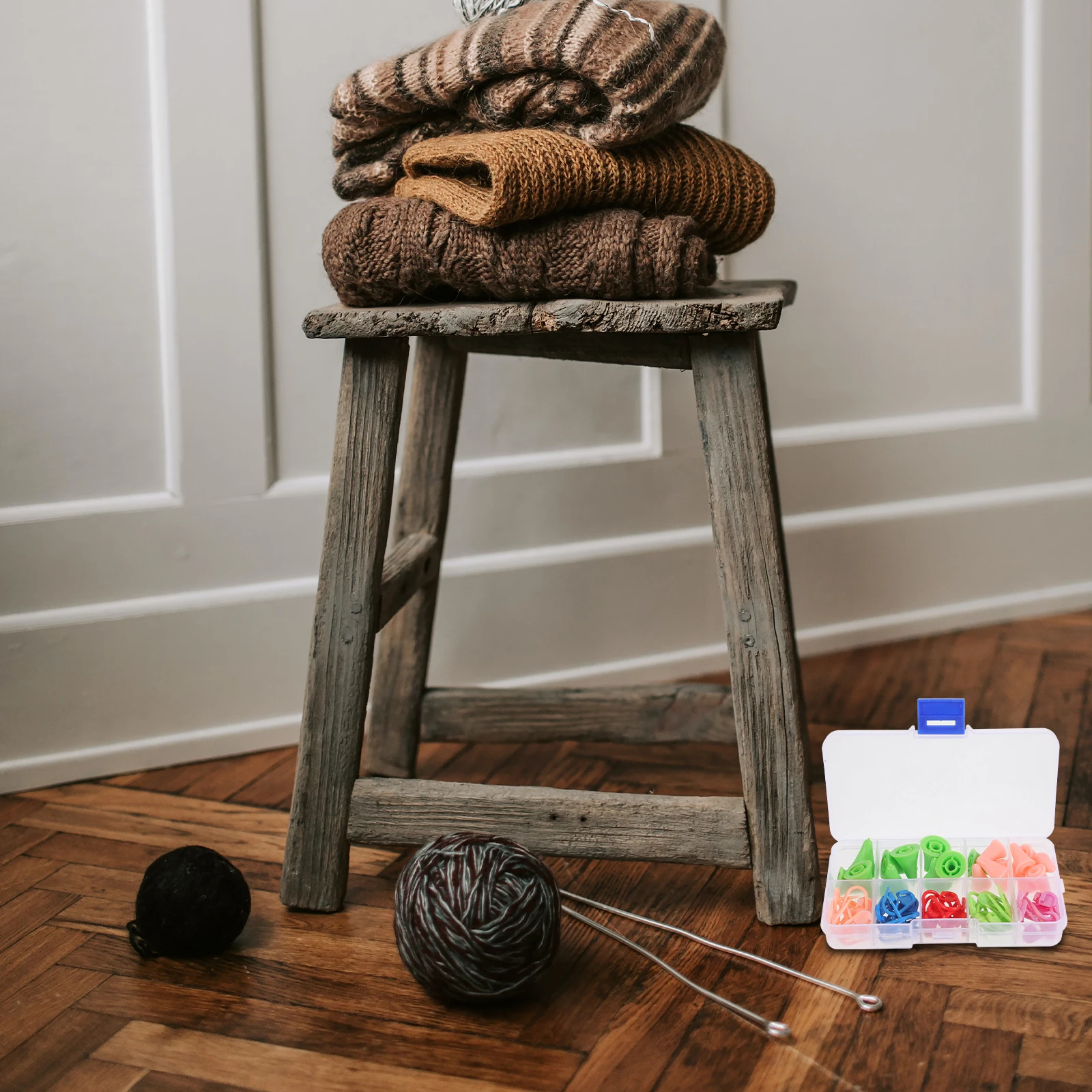 

1 Box Colored Crochet Markers Small Stitch Markers for Knitting Crochet Stitch Rings Needle Point Protectors DIY Knitting Sewing