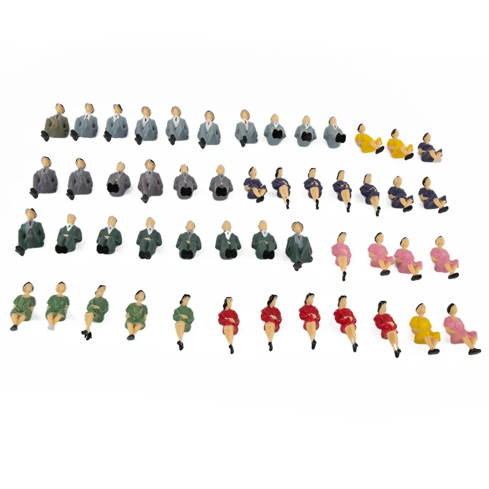 50Pcs Sitting Plastic Figures 1:32 Miniture People Sitting Man Sand Table Model Craft Toys Painted Model People Figures