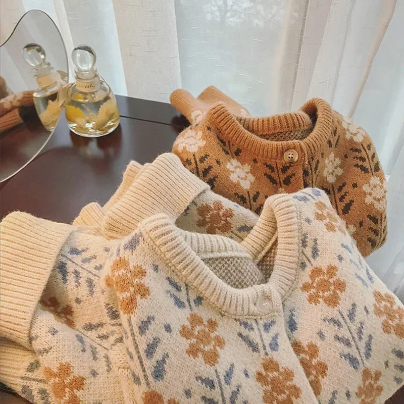 

Women Floral Cardigans O-neck Single Breasted Stylish Loose Casual Sweet Retro Sweaters Knitted Warm Tender Temperament S-3XL