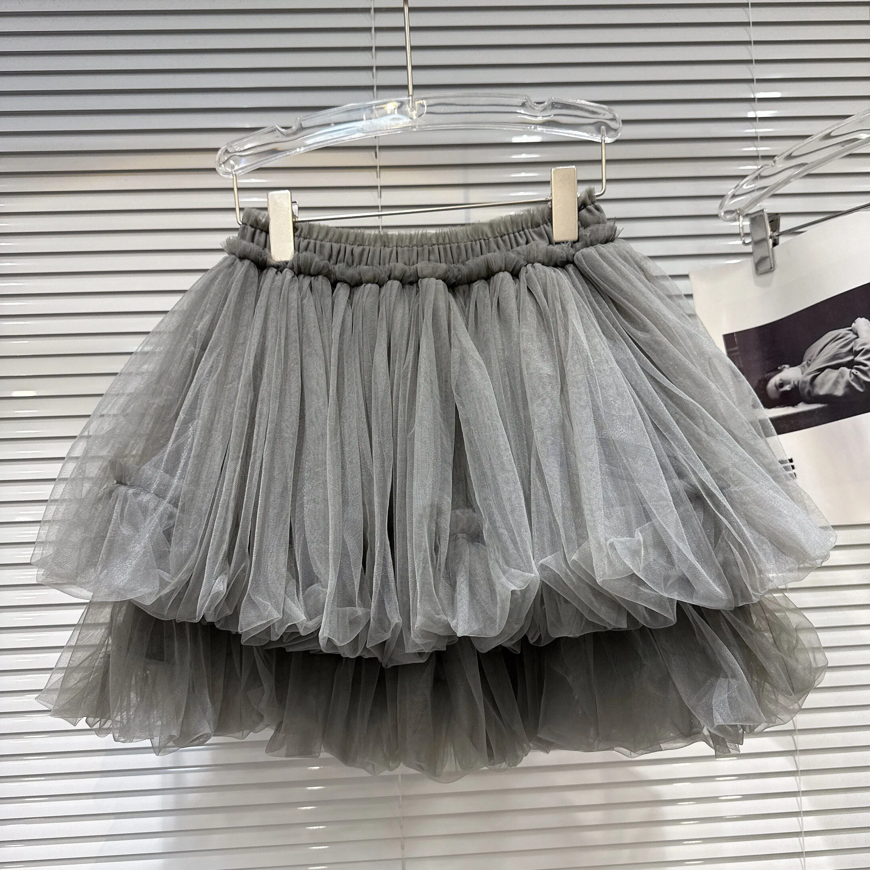 gagarich-moda-coreana-2026-primavera-nuevo-estilo-de-ballet-dulce-color-solido-malla-doblada-media-falda-puff-cake-faldas