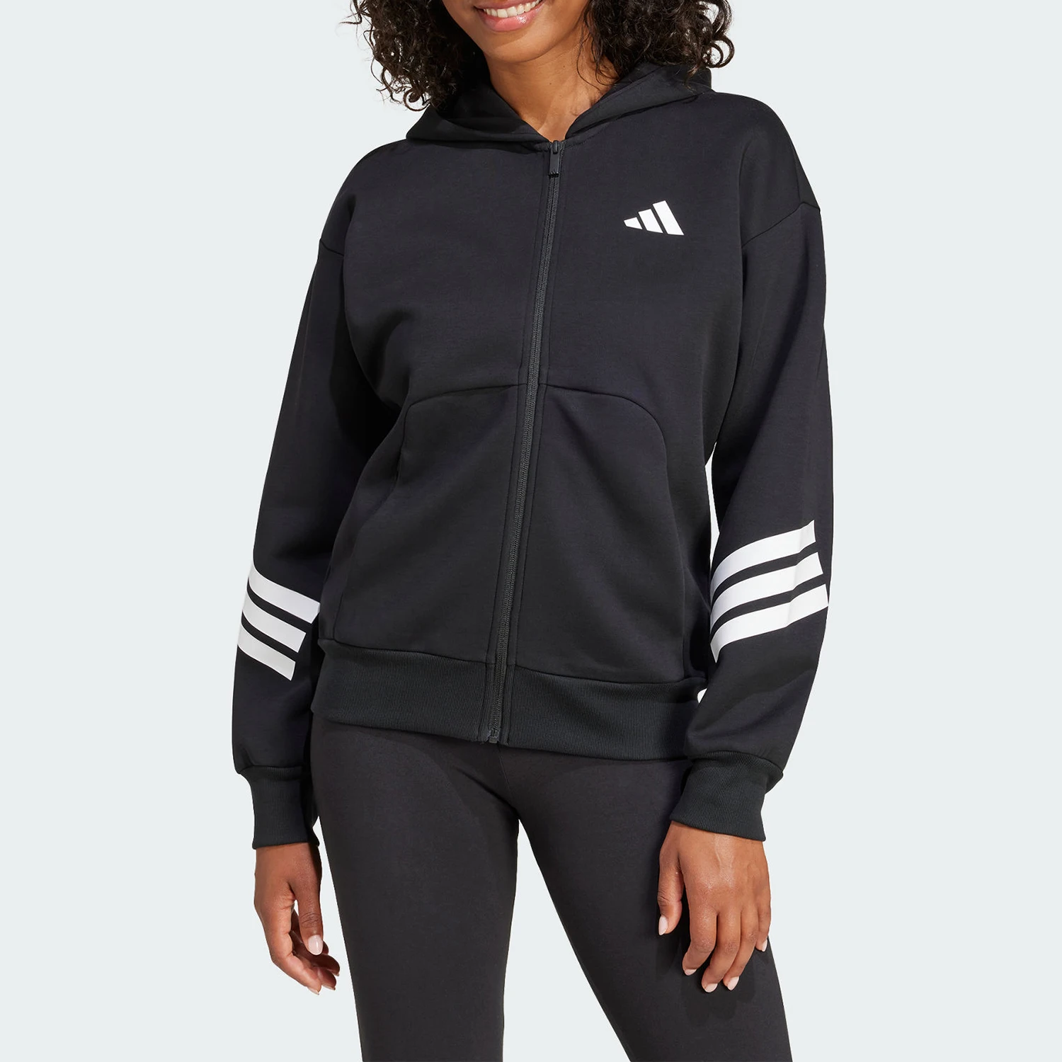 

Официальная женская куртка с капюшоном Adidas W FI 3S FZ HD JE0171