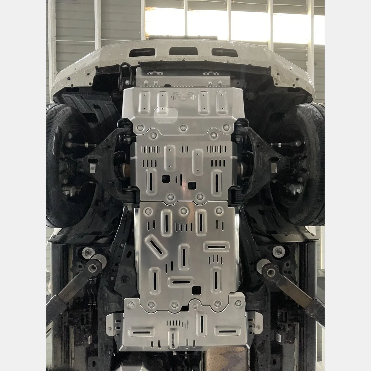 

Hot Selling Aluminum Alloy Bottom Guard Kit ForGWMTank 500