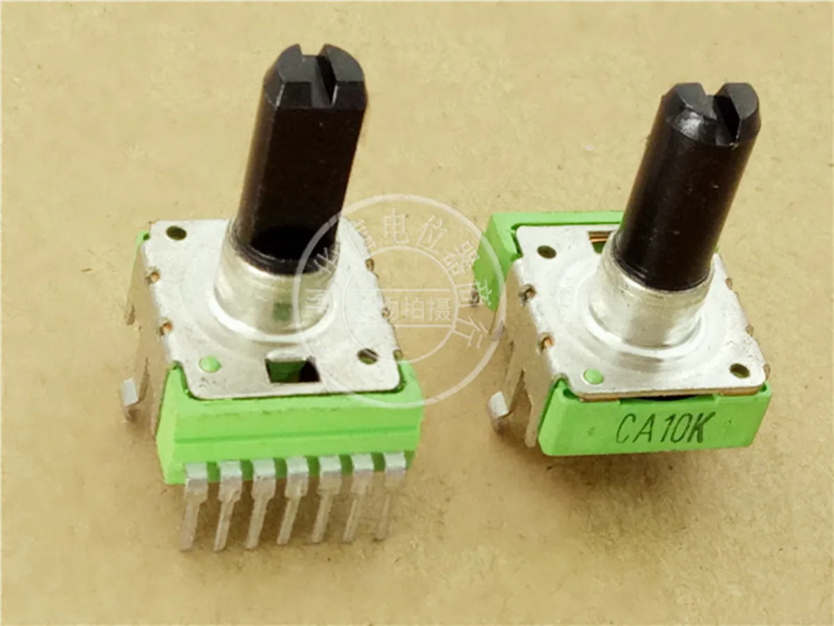 

Оригинальный новый 100% 142 тип вертикальный двойной потенциометр CA10K, длина ручки 18MMF со средней точкой, 7 контактов (ПЕРЕКЛЮЧАТЕЛЬ)