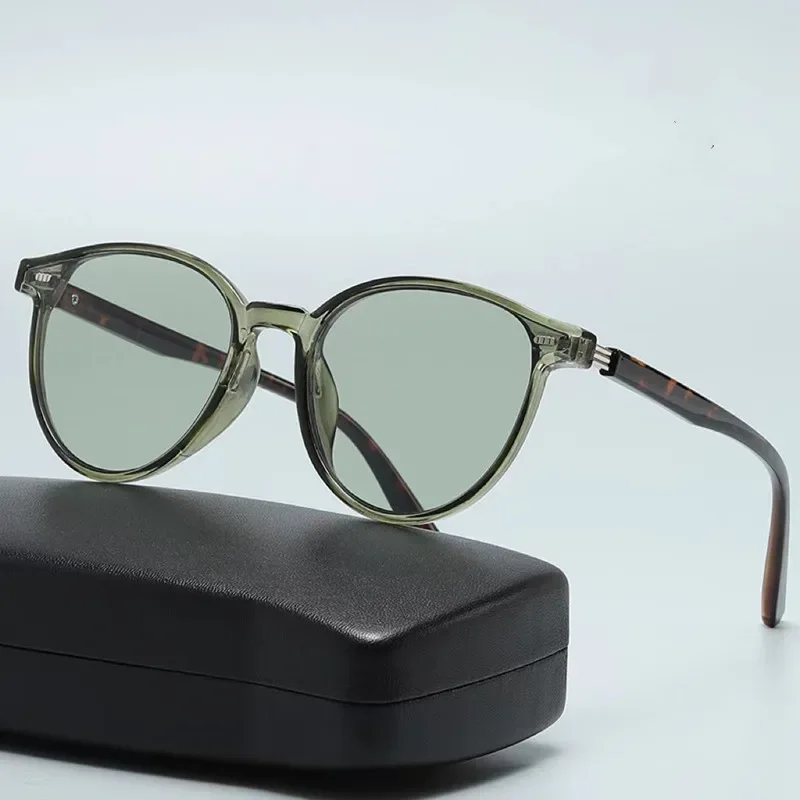 UV-Schutz-Sonnenbrille im neuen ovalen koreanischen Stil für Männer und Frauen DS-306. Modische Brillen mit UV-Unterdrückungstechnologie