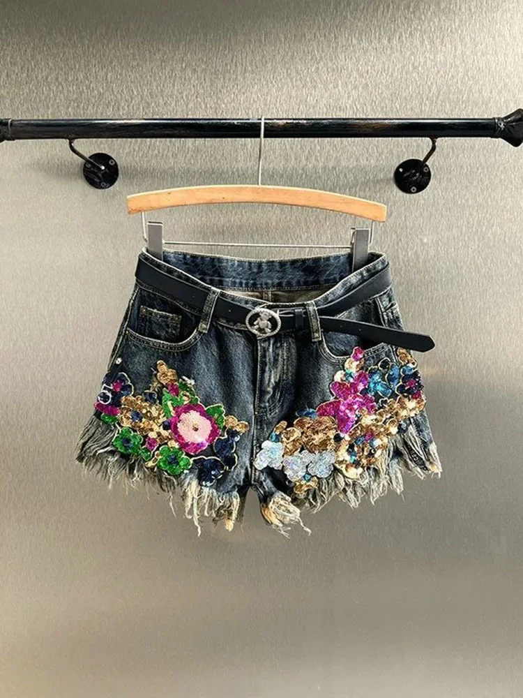 Trend Sequin Floral Burrs Hole Denim Shorts Women's Vintage High Waist Wide Leg Short Jeans Female 2024 Summer New Z397