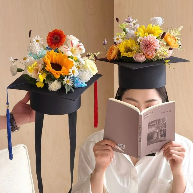 Graduation Bachelor's Hat Shaped for Sending Students Bouquet Gift Packaging Empty Boxs Children's Candy Gifts Decorative Box