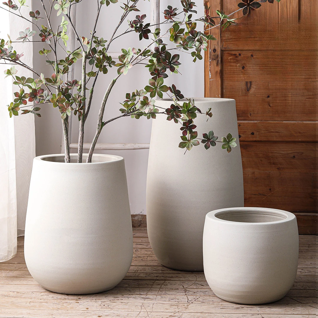 

The product can be customized.Nordic ceramic flower pots with large diameter and trays, simple living room decoration