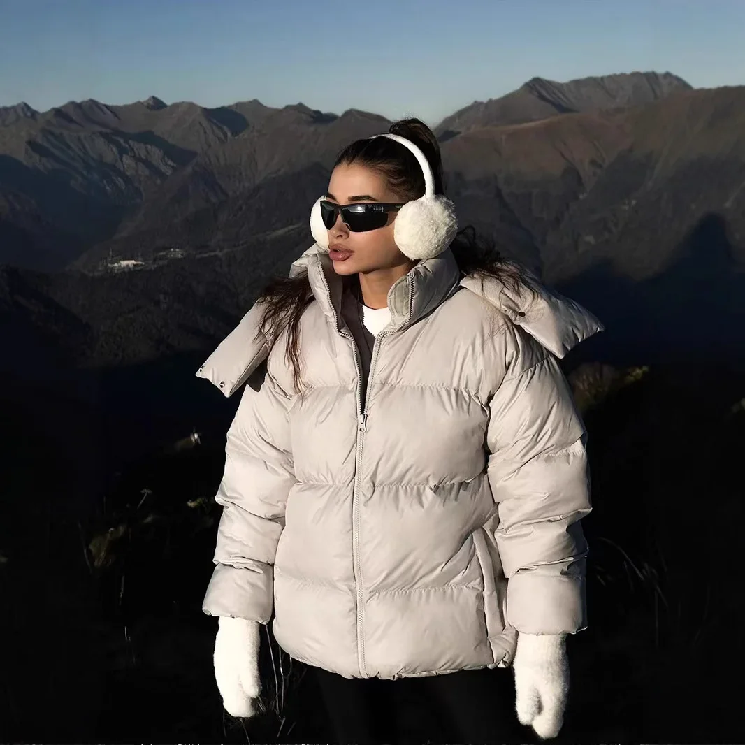 

Thick and Warm Women's Cotton Jacket, Fashionable Street Style with Loose Fit, Ideal for Winter