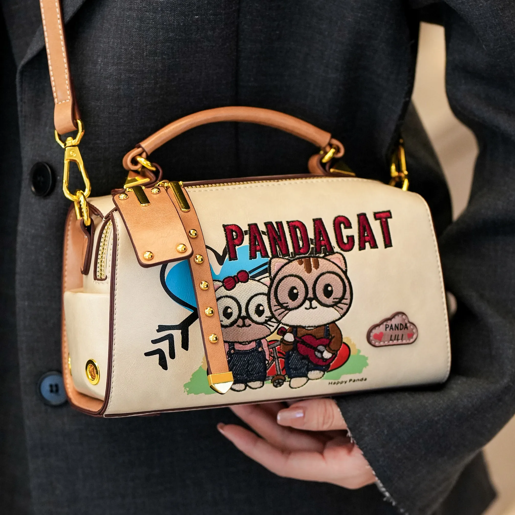 

BeiBaoBao Embroidered Bear Design Ladies Handbag Boston Shape Shoulder Bag Cartoon Luxury Creative Pillow Bag Crossbody Bag
