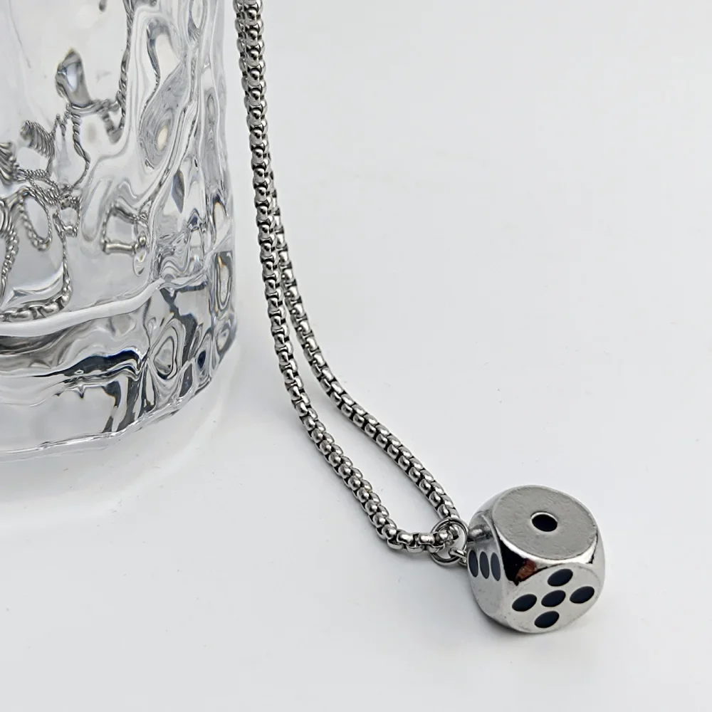 Personalized Dice Metal Light Luxury Simple Pendant Necklace Stainless Steel Fashion Hip Hop Men's And Women's Necklace