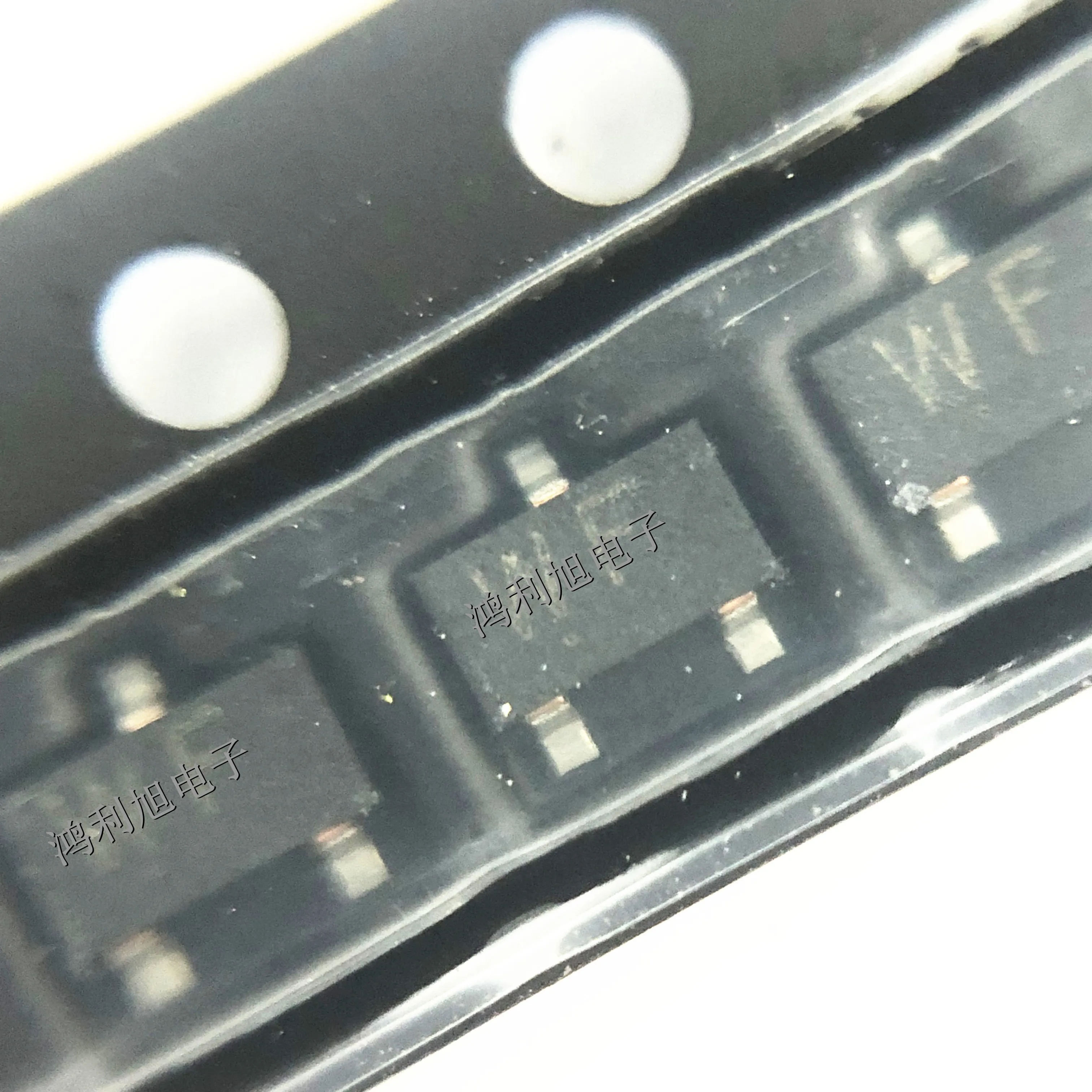 20pcs/Lot 2SA2056(TE85L,F) SOT-23-3 MARKING;WF PNP Bipolar Transistors - BJT 2A 50V