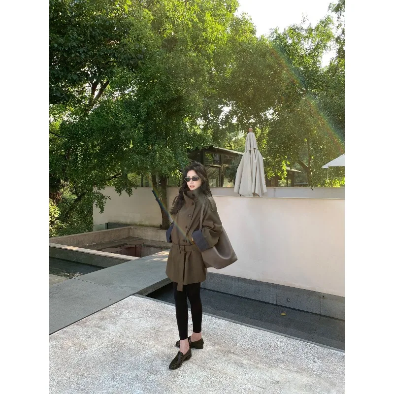 

2025 Classic Leisure Fashion Stand Up Collar New Loose Design Top Mid Length Windbreaker Autumn Coat Female Clothing