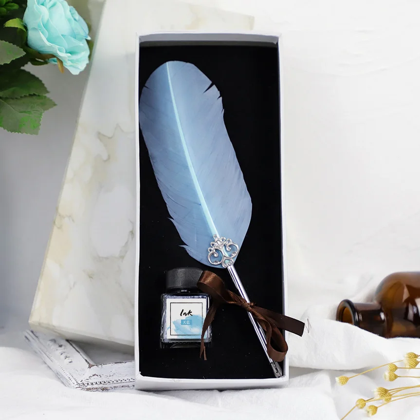 Перо индейки перо