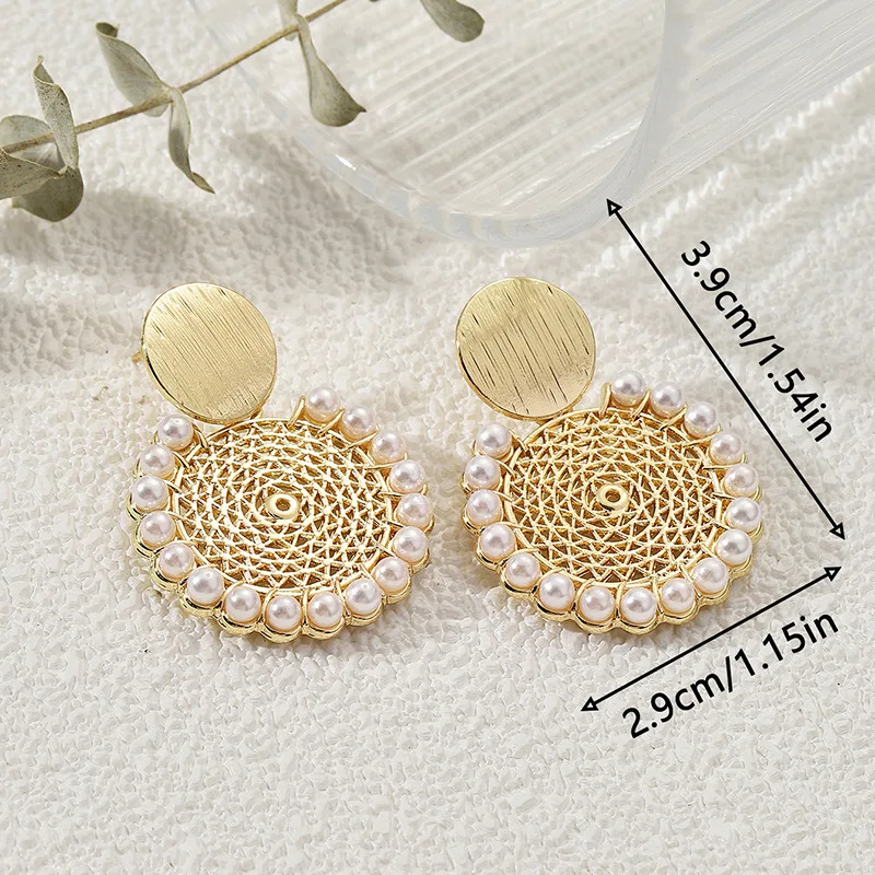 Geometric Round Pearl Drop Earrings Women Pearls Hollow Out Metal Circle Earring Fashion Ear Studs Jewelry Party Gifts Wholesale