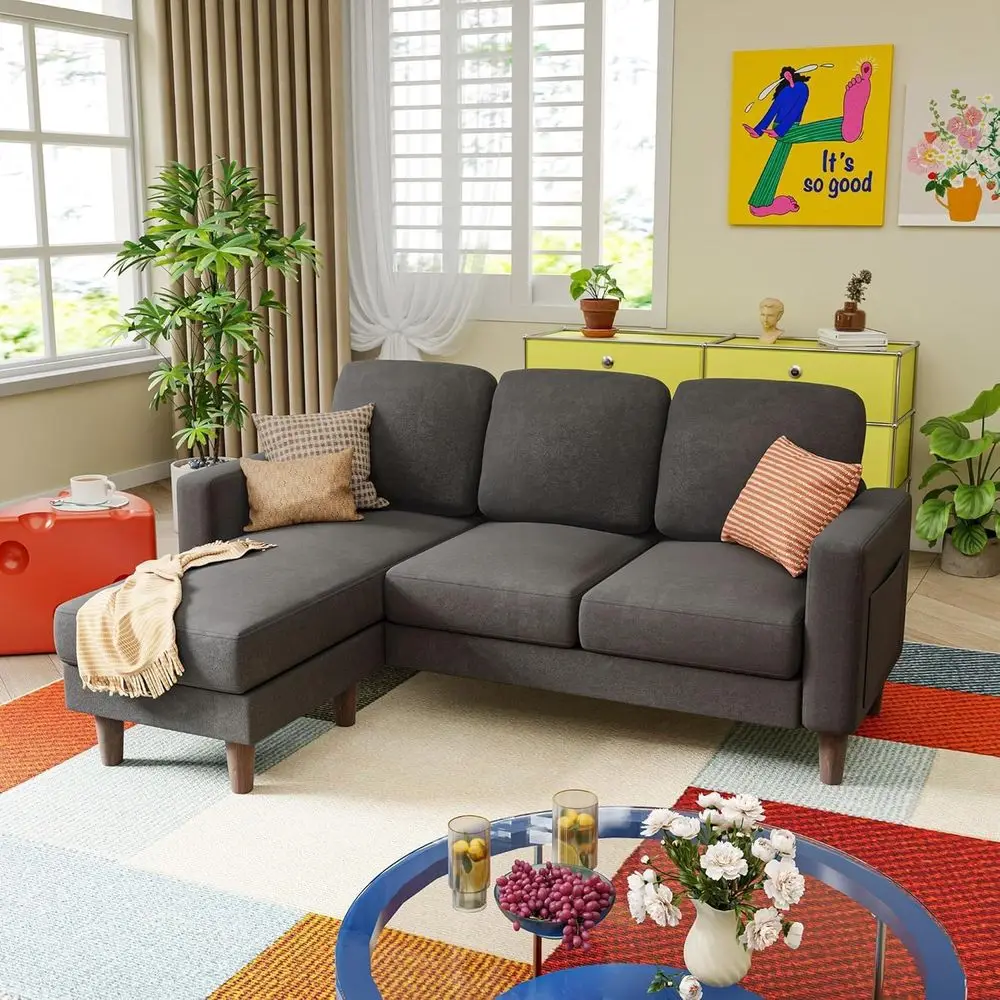 

Диван или мебель для гостиной, маленький угловой диван с откидным шезлонгом, комфортный секционный диван с оттоманкой и боковыми столиками для небольших помещений