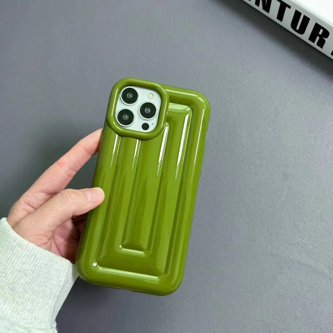 Błyszczące etui na telefon do iPhone'a 14 13 12 11 Pro Max 14 Plus Urocze, luksusowe, odporne na wstrząsy etui z miękką powłoką