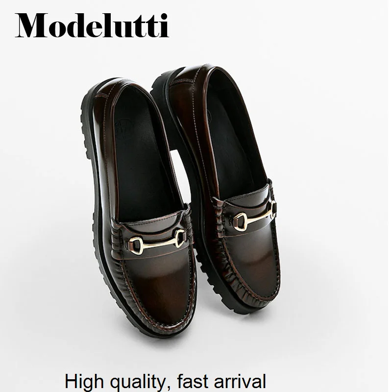 

Autumn 2023 Spring England Style Office Fold Fashion Leather Loafers Simple Woman Gold Buckle Slip-On Flat Shoe Female