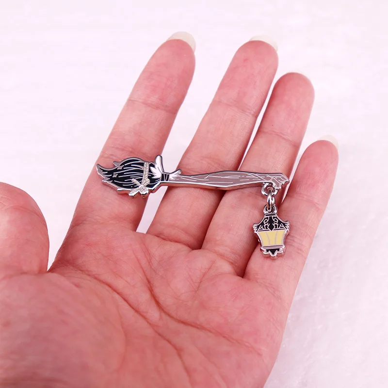 شارة المكنسة مع مصباح المينا التلبيب دبوس بروش اكسسوارات السحر هدية السماوية الساحرة السحرية معالج ساحرة مجوهرات #4