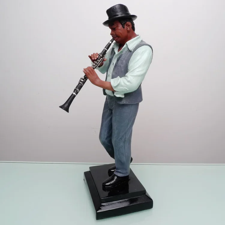 European and American Jazz Music Clarinet Player Resin Figures Collectible Ornaments KTV Bar Cafe Creative Decoration