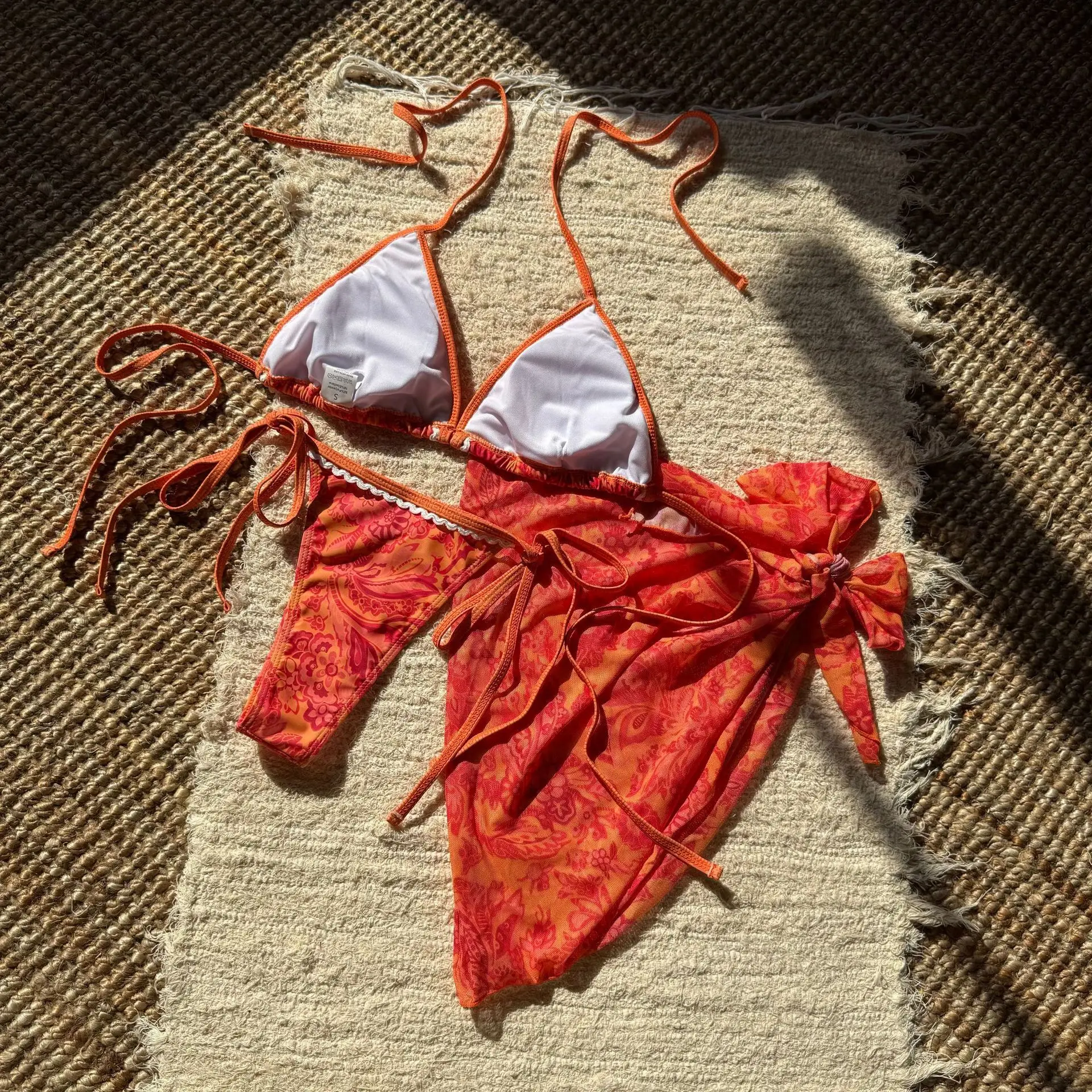 Conjuntos de bikinis con estampado vintage sexy, 3 uds. Con falda cubierta de malla, trajes de baño de encaje blanco, traje de baño, trajes de playa, bikini tankini