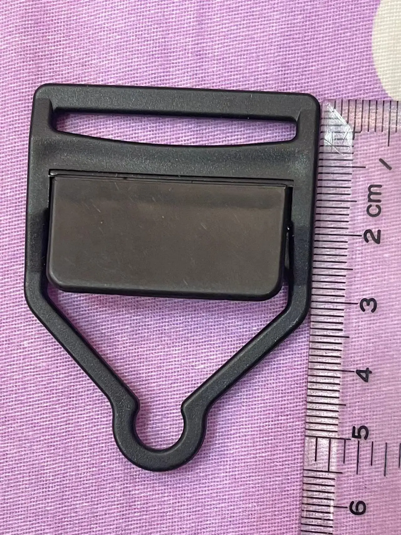Draaibare Riemclip Haak voor 32mm Singels - usage example