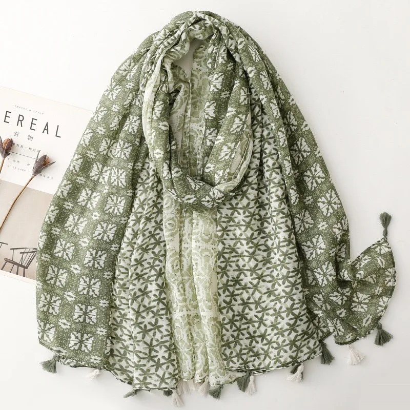 2025 Bohemian Paisley Floral Tassel Viscose Shawls Scarf Lady High Quality Thick Wrap Beach Stole Bufandas Muslim Hijab 180*90Cm view 4