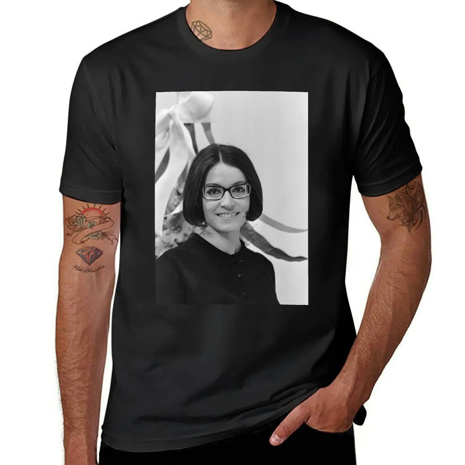 Nana Mouskouri, the glorious Greek singer T-Shirt oversized aesthetic clothes sports fans boys whites sweat shirts, men