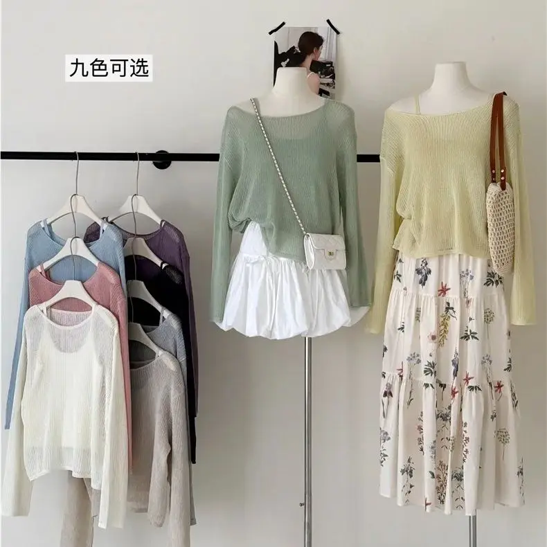 

Ранняя весна, нежный стильный повседневный костюм для женщин, трикотажная рубашка с круглым вырезом, короткий комплект из двух предметов на маленьких подтяжках