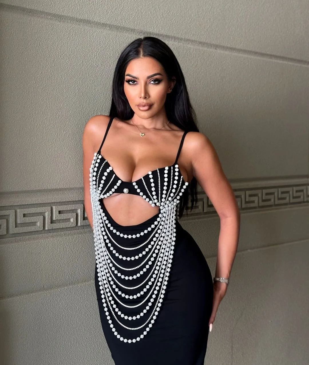 Sexy  Pearls Chain Hollow Out Club Bandage Dress Spaghettti Strap Sleeveless  Midi Celebrity Evening Club Bodycon Knitting Dress
