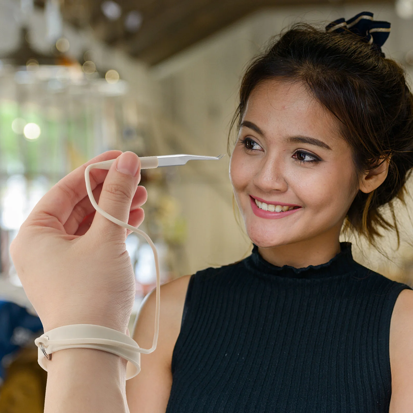 Suporte ergonômico para pinça de cílios feito de pulseira portátil de silicone de alta qualidade para maquiadores profissionais