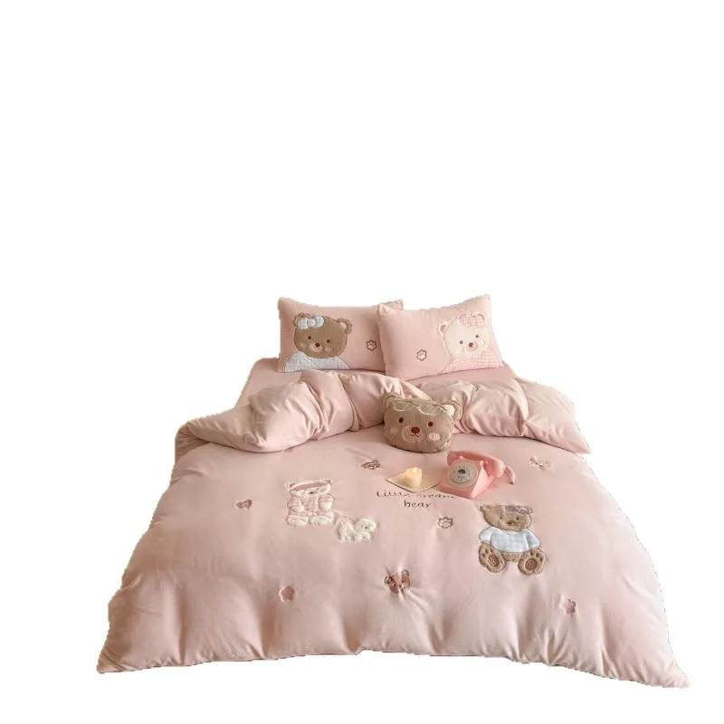 

Cute bear cartoon sticker embroidered warm milk fleece three or four-piece set girl heart pink sheet mattress model