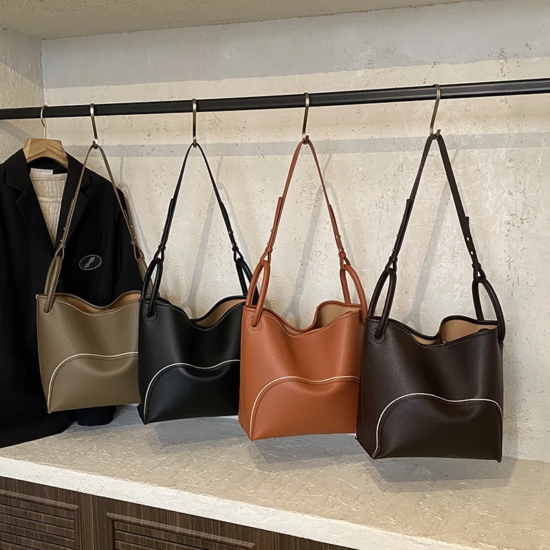 

2025 Women's Niche Commuter Bucket Bag, Genuine Leather Multi-way Shoulder Tote, Large Capacity Drawstring Work Purse