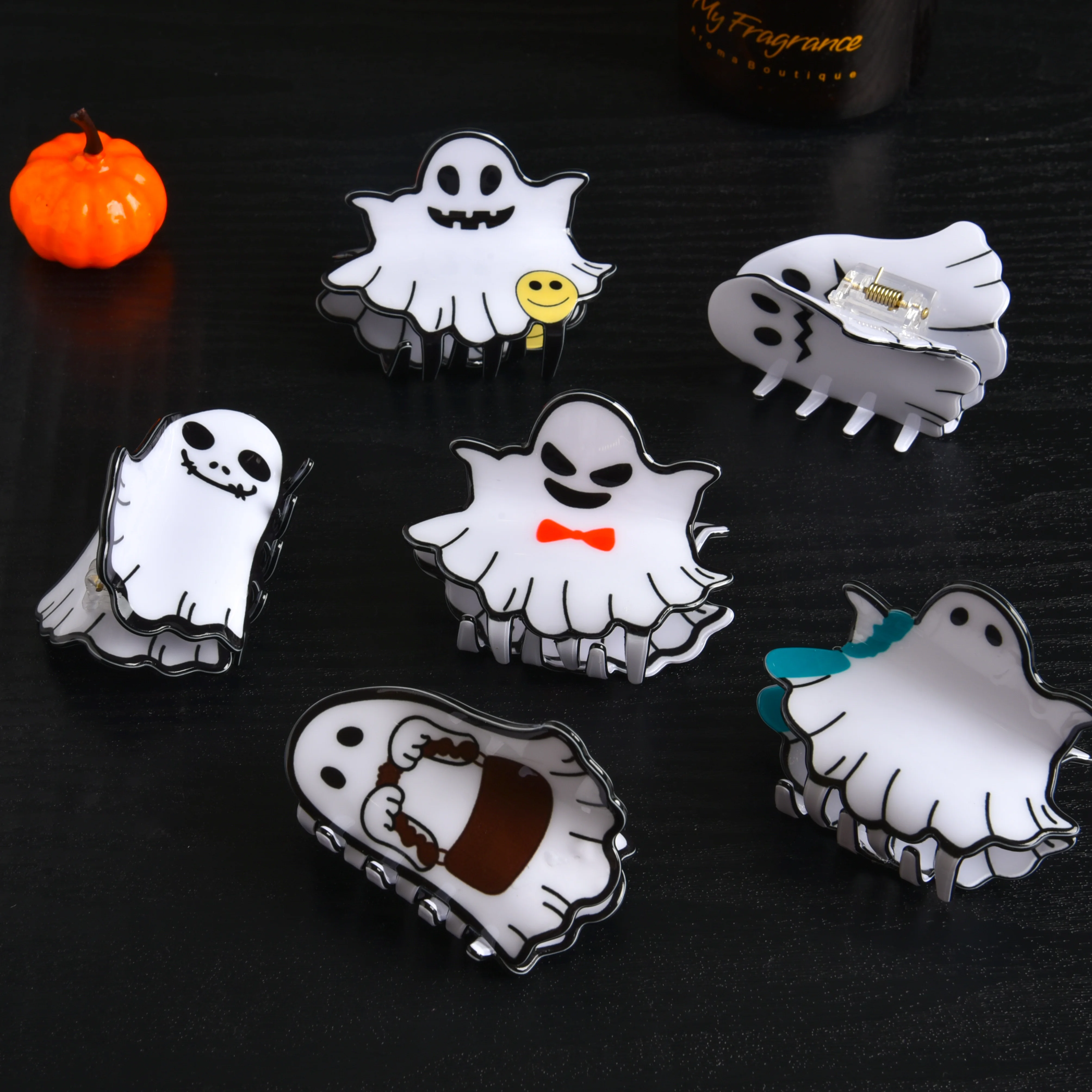 

DuoShang New Style Cartoon Halloween Funny Ghost Acrylic Hair Claw Light Luxury Halloween Claw Clip for Women Hair Accessories