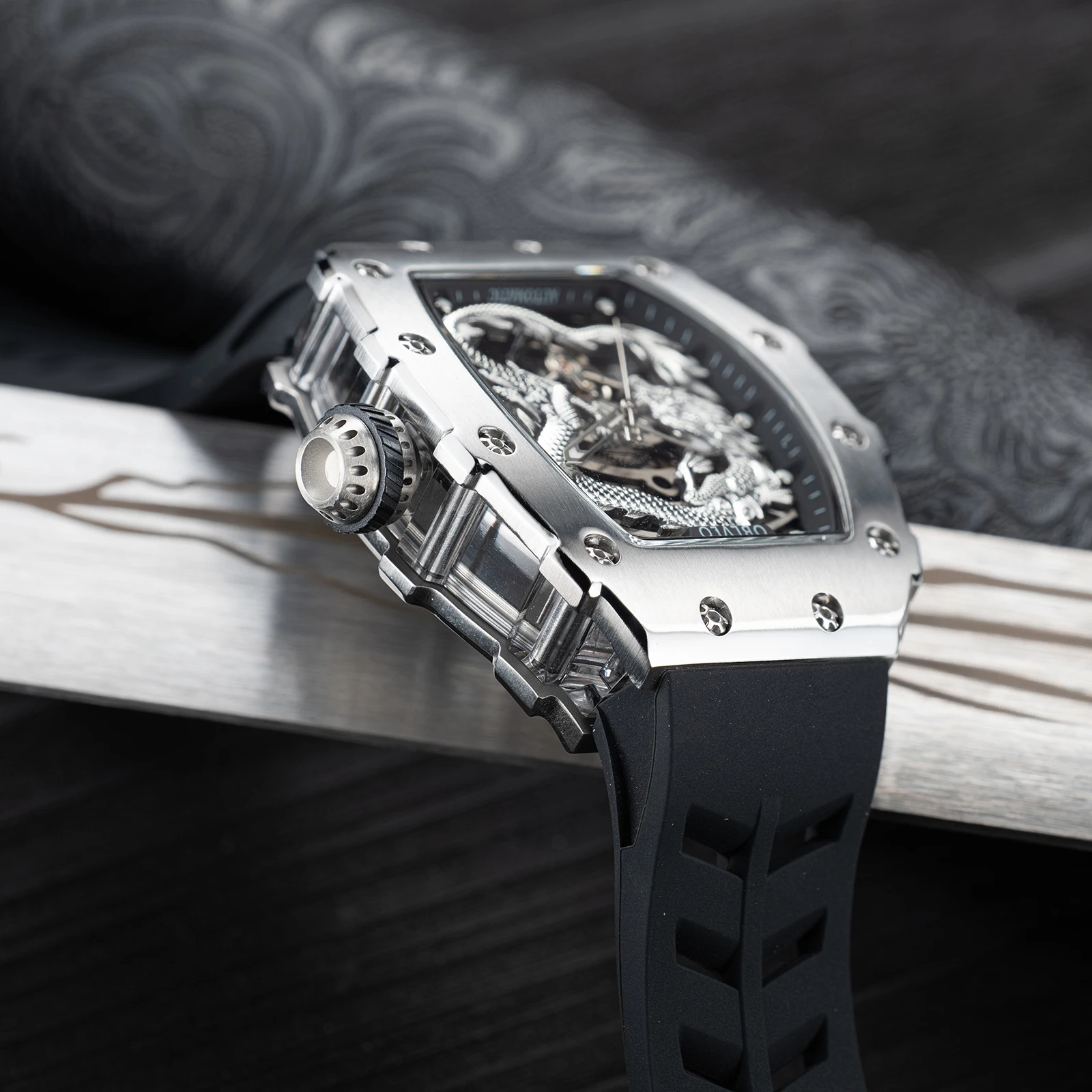 OBLVLO Top Luxury Stainless Steel Tonneau Skeleton Dragon Mechanical Watch Fashion Rubber Sport Automatic Watch Relojs XM-DRAGON