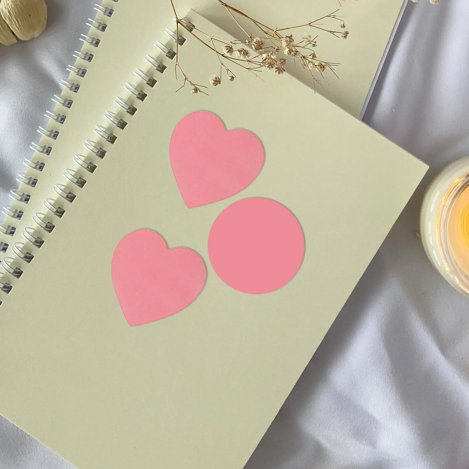 

4 рулона матовых наклеек с сердечками и закругленными углами, с сильной адгезией, для дома, офиса, школы, лаборатории, сортировки инвентаря и