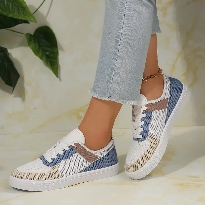 Baskets respirantes en maille pour femmes, couleurs mélangées, à lacets, plates, chaussures d'extérieur décontractées, 2024