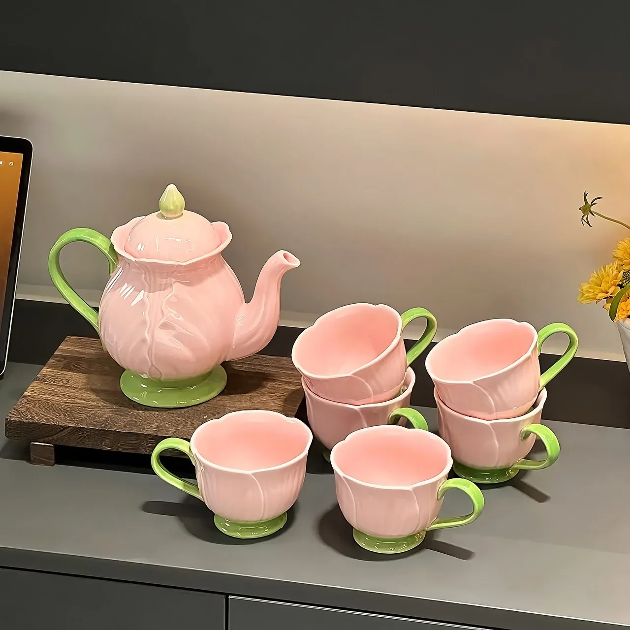 Tulip Tea Set Ceramic Teapot Flower Tea Cup Coffee Mug Tableware Milk Mug Teacup  Cups Teapot English British Teaware Set