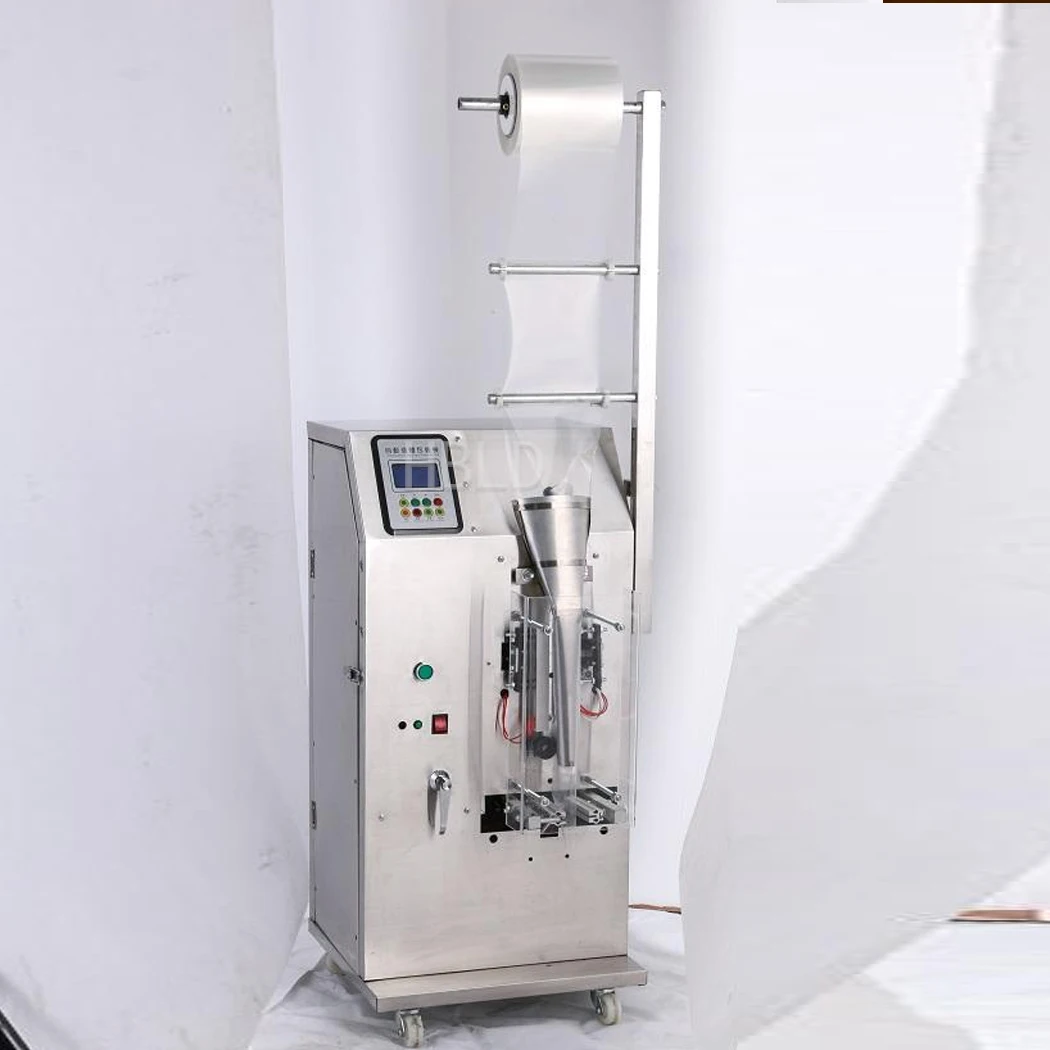 40KG Automatic Liquid Pouch Packaging Machine Stainless Steel Liquid Filling Packing Machine For Beverage Shop
