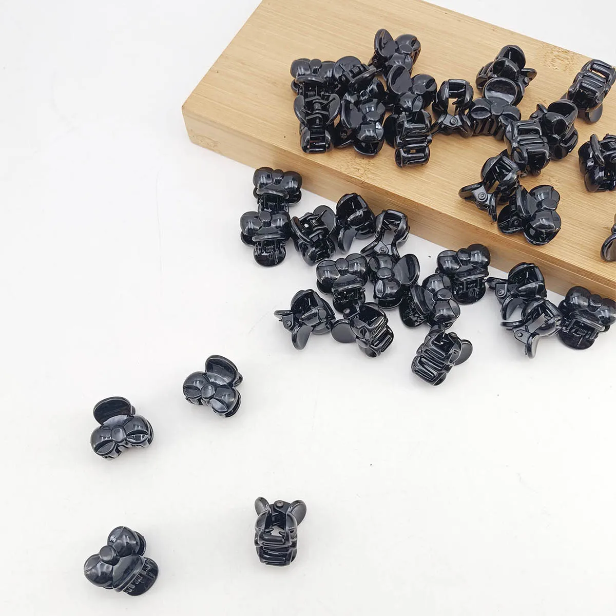 10/20/50/100 PCS Artiglio Dei Capelli Pinze per Le Donne 2 centimetri Piccolo arco Nero Marrone Trasparente di Plastica Mini Tornante Barrettes Accessori Per Capelli