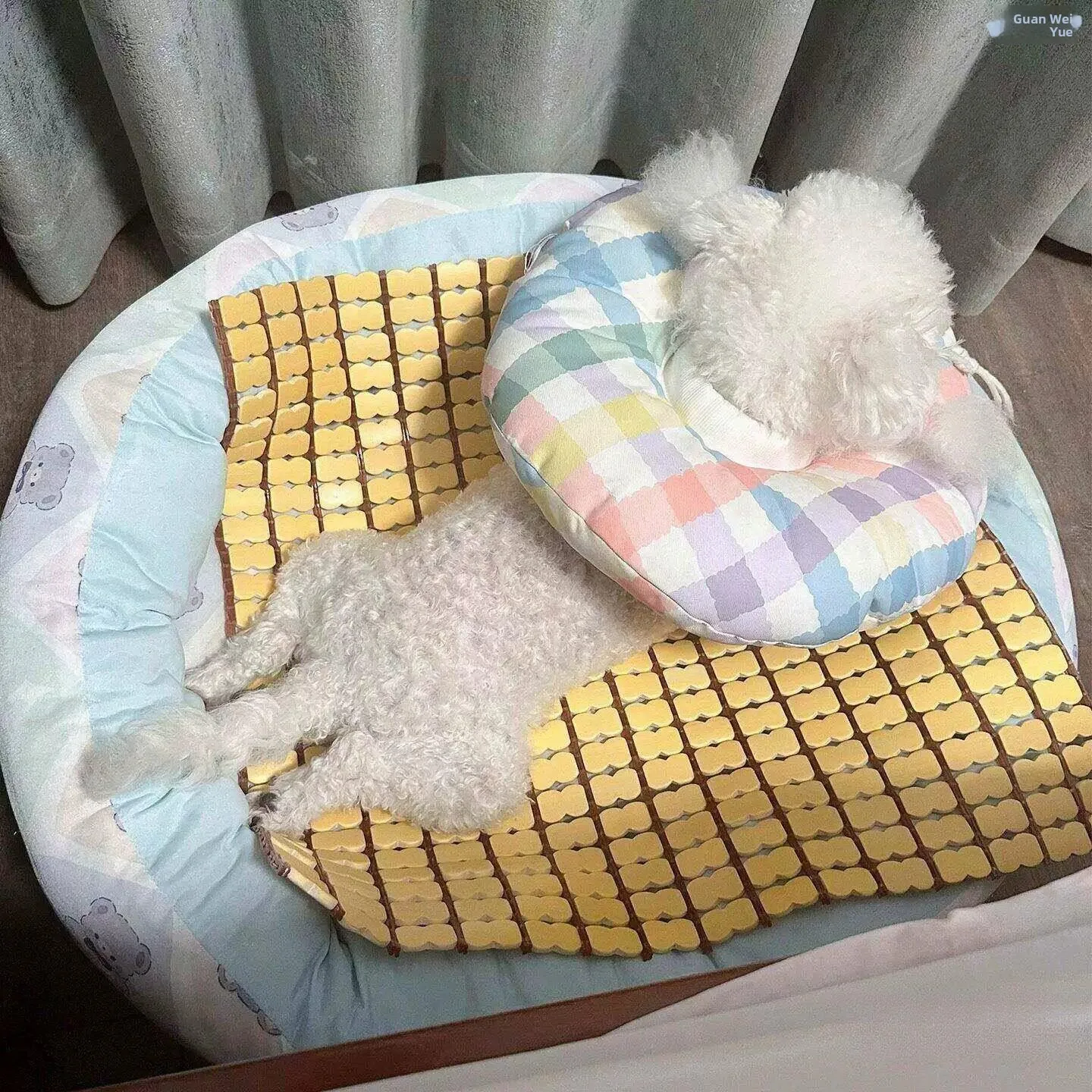 

Pet Cooling Mat Dog Bed Waterproof Dirty Proof Summer Physical Cooling Tool Nest Mat L Size Normal Specification